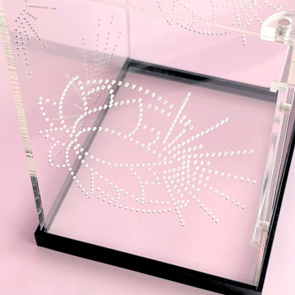 Decorative side ventilation pattern on the Large Imaginarium acrylic spider enclosure